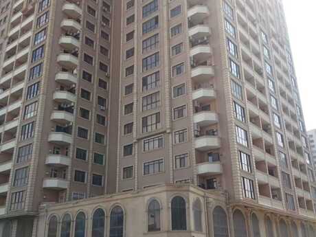 Объявление №5919589 - Баку, м. 28 мая, 4-комн., 185 м², 10/18 этаж