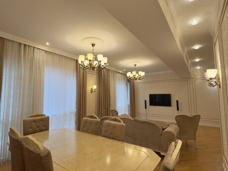 4 otaqlı yeni tikili - Şah İsmayıl Xətai m. - 183 m²