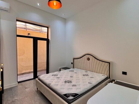 Bilgəhdə 5 otaqlı həyət evi kirayə verilir, 350 m², 1 000 AZN/ay, şəkil 5 / 12