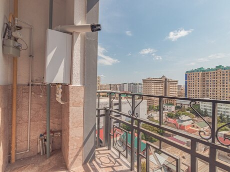 Satılır 3 otaqlı yeni tikili 102 m², 8 Noyabr m.