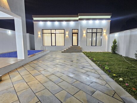 4 otaqlı həyət evi/bağ evi - Şüvəlan q. - 150 m²