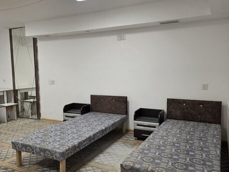 1-комн. вторичка - м. Элмляр Академиясы - 30 м²