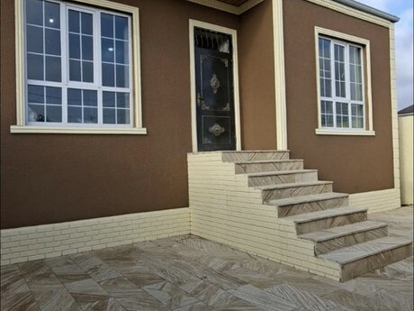 Satılır 3 otaqlı həyət evi/bağ evi 85 m², Binə q.