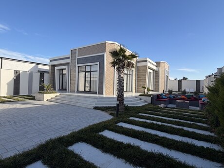 5 otaqlı həyət evi/bağ evi - Mərdəkan q. - 240 m²