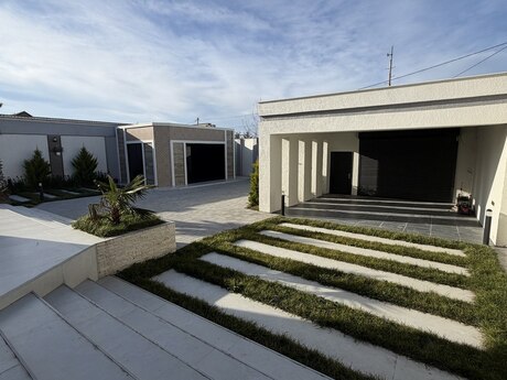5 otaqlı həyət evi/bağ evi - Mərdəkan q. - 240 m²
