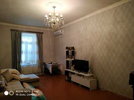 Satılır 5 otaqlı həyət evi/bağ evi 130 m², Əmircan q.