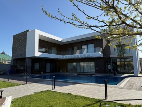 5 otaqlı həyət evi/bağ evi - Bilgəh q. - 370 m²