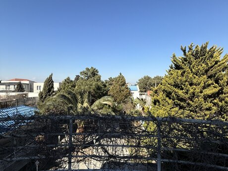 5 otaqlı həyət evi/bağ evi - Mərdəkan q. - 363 m²