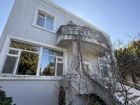 5 otaqlı həyət evi/bağ evi - Mərdəkan q. - 363 m²
