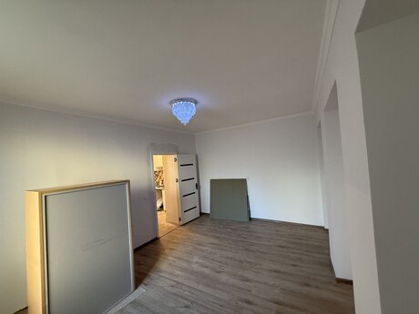 3 otaqlı köhnə tikili - Sahil m. - 45 m²