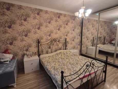 2 otaqlı həyət evi/bağ evi - Elmlər Akademiyası m. - 100 m²