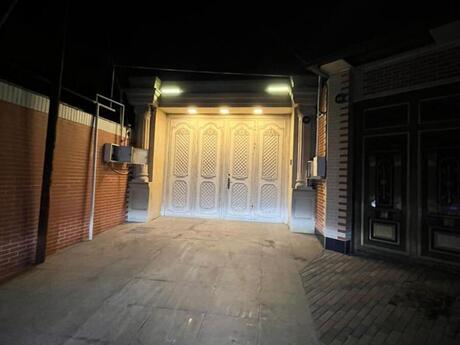 7 otaqlı həyət evi/bağ evi - 8-ci kilometr q. - 260 m²