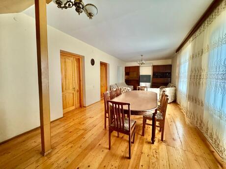 6 otaqlı həyət evi/bağ evi - Abşeron r. - 250 m²