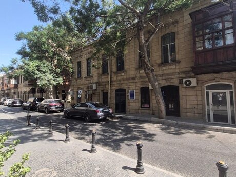 Elan №5920754 - Bakı, Sahil m., 2 otaqlı, 70 m², 2/2 mərtəbə