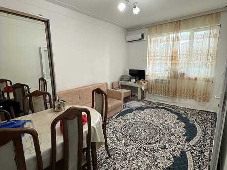 Satlr 2 otaql khn tikili 42 m, Memar cmi m.