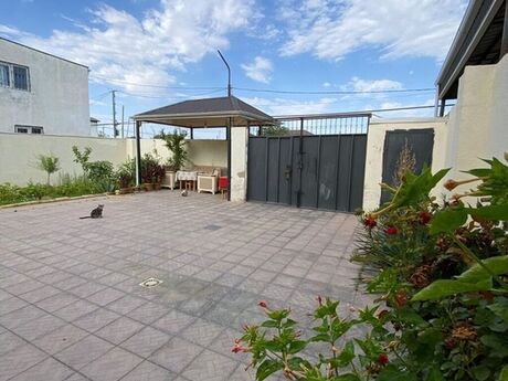 3 otaqlı həyət evi/bağ evi - Novxanı q. - 100 m²