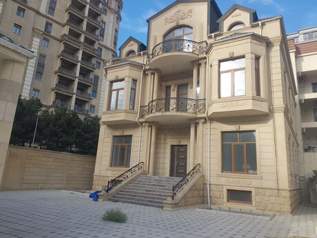 14-комн. · 900 m², Nəriman Nərimanov
