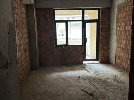 5 otaqlı yeni tikili - 28 May m. - 296 m²