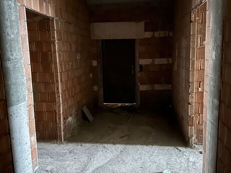 5 otaqlı yeni tikili - 28 May m. - 296 m²