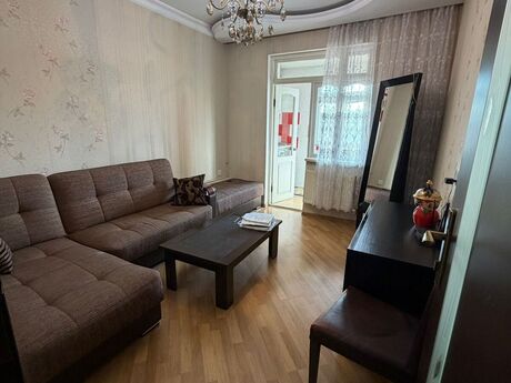 Satlr 3 otaql khn tikili 50 m, Neftilr m.