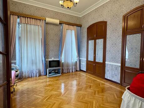 4-комн. офис - м. Ичеришехер - 200 м²