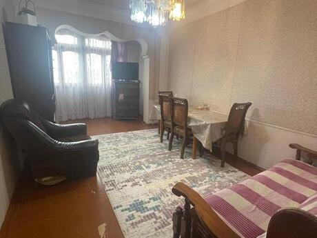 5 otaqlı köhnə tikili - İnşaatçılar m. - 120 m²