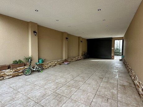 5 otaqlı həyət evi/bağ evi - Mərdəkan q. - 250 m²