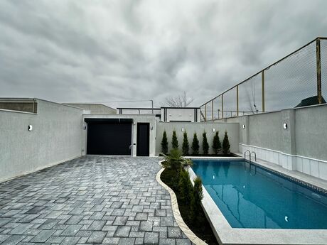 4 otaqlı həyət evi/bağ evi - Şüvəlan q. - 160 m²