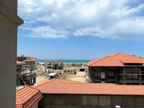 8-комн. дом/дача - пос. Нардаран - 900 м²