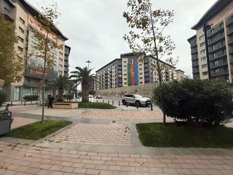 5 otaqlı yeni tikili - Ağ şəhər q. - 250 m²