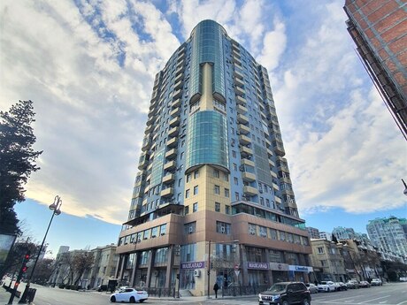 Объявление №5922115 - Баку, Насиминский  р., 4-комн., 223 м², 8/21 этаж