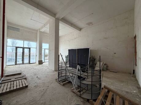 Obyekt - Şah İsmayıl Xətai m. - 168 m²