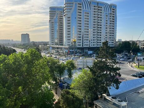 Объявление №5922211 - Баку, Хатаинский р., 3-комн., 84 м², 5/5 этаж