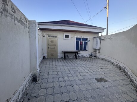 Satılır 2 otaqlı həyət evi/bağ evi 56 m², Zabrat q.