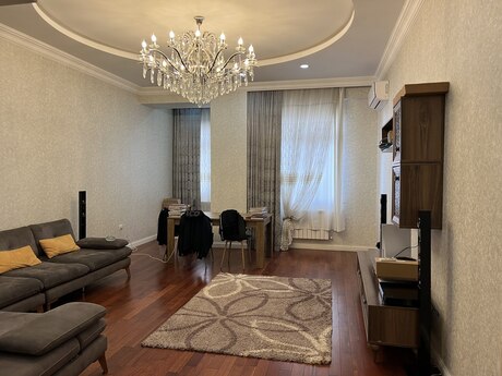 3-комн. новостройка - Насиминский  р. - 138 м²