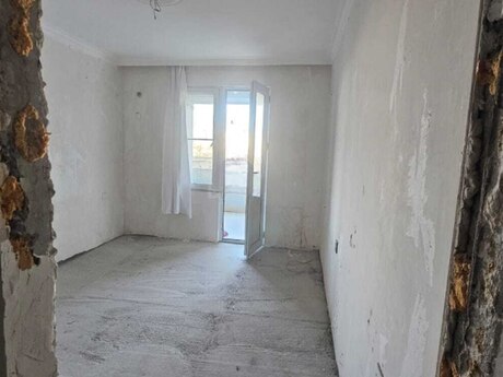 5-комн. вторичка - м. Азадлыг проспекти - 122 м²