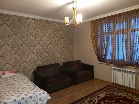 Elan №5922419 - Bakı, Yasamal r., 2 otaqlı, 80 m², 3/4 mərtəbə