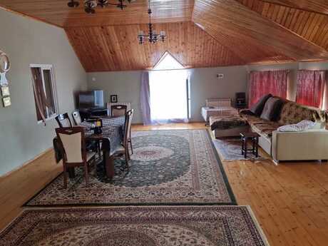 4 otaqlı həyət evi/bağ evi - Zirə q. - 230 m²
