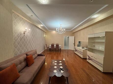 4 otaqlı yeni tikili - Nəsimi r. - 175 m²