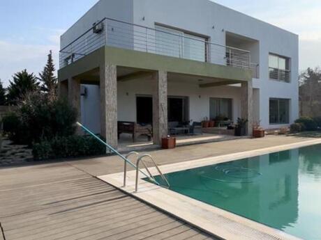 10 otaqlı həyət evi/bağ evi - Mərdəkan q. - 750 m²