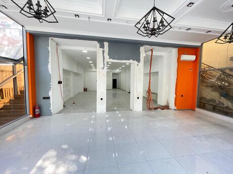 Obyekt - Xalqlar Dostluğu m. - 150 m²