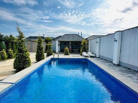 4 otaqlı həyət evi/bağ evi - Mərdəkan q. - 240 m²