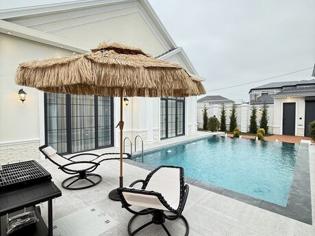 4 otaqlı həyət evi/bağ evi - Mərdəkan q. - 210 m²