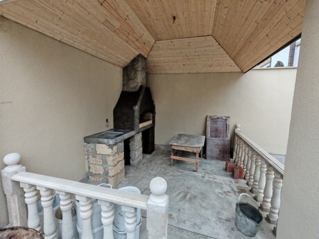 4 otaqlı həyət evi/bağ evi - Savalan q. - 120 m²