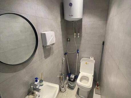 Obyekt - Elmlər Akademiyası m. - 70 m²