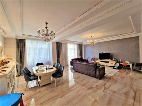 4 otaqlı yeni tikili - Şah İsmayıl Xətai m. - 220 m²