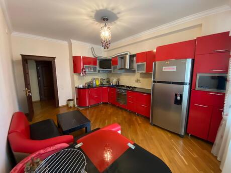 3 otaqlı yeni tikili - Şah İsmayıl Xətai m. - 150 m²