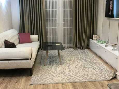 2 otaqlı yeni tikili - Azadlıq Prospekti m. - 70 m²