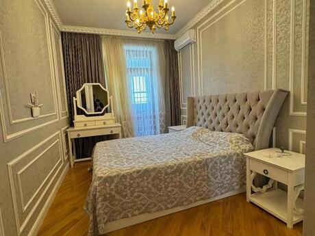 Elan №5924386 - Bakı, Yasamal r., 3 otaqlı, 127 m², 12/21 mərtəbə