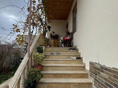 3 otaqlı həyət evi/bağ evi - Lökbatan q. - 102 m²